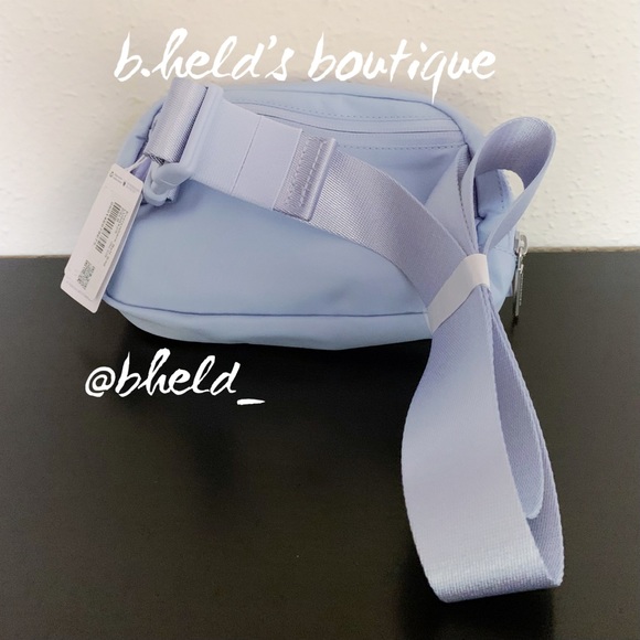 lululemon Everywhere Belt Bag in Pastel Blue One Size (1L) Brand New NWT - Picture 7 of 14
